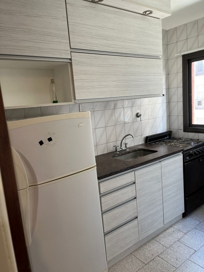 Departamento dos ambientes con balcon